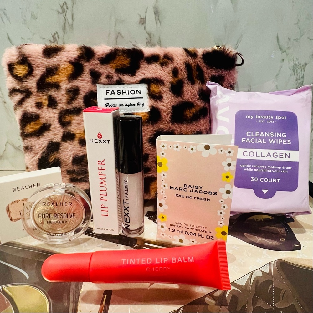 Essentials Make Up Bundle - 6 pc Set